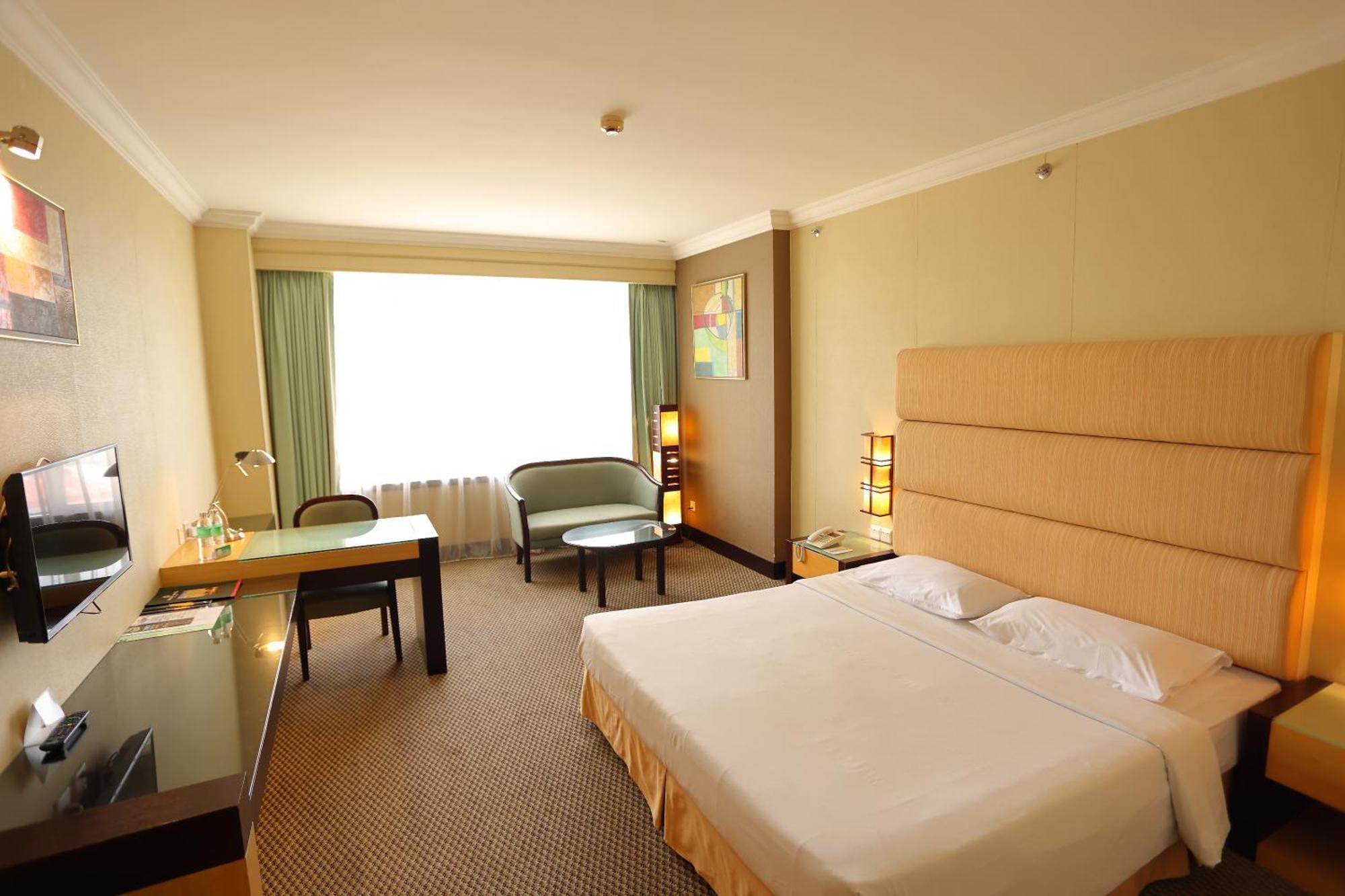 Dynasty Hotel Miri Exteriör bild